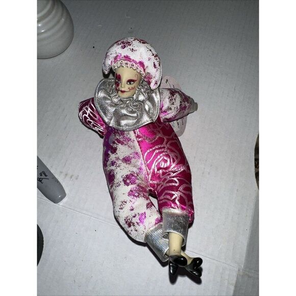 Sugar Loaf Classiques China Doll Clown Harlequin Mardi Gras Jester Pink & White - Picture 1 of 5